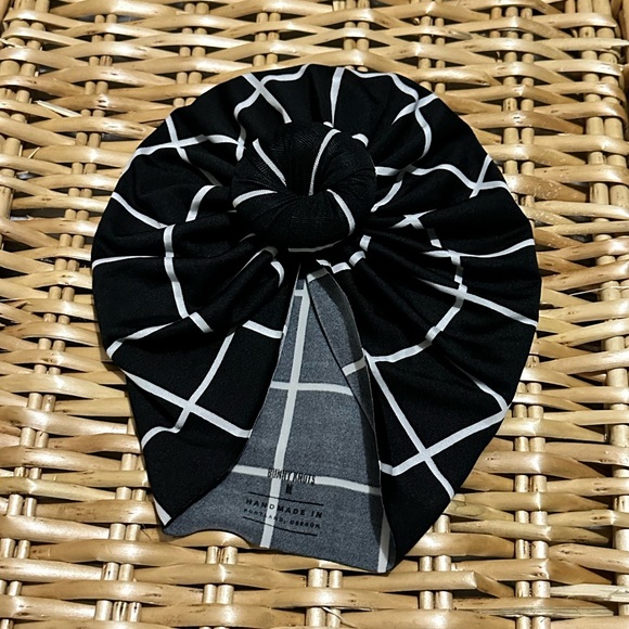 BUNNY KNOTS TURBAN: black with white grid pattern - Picture 1 of 2